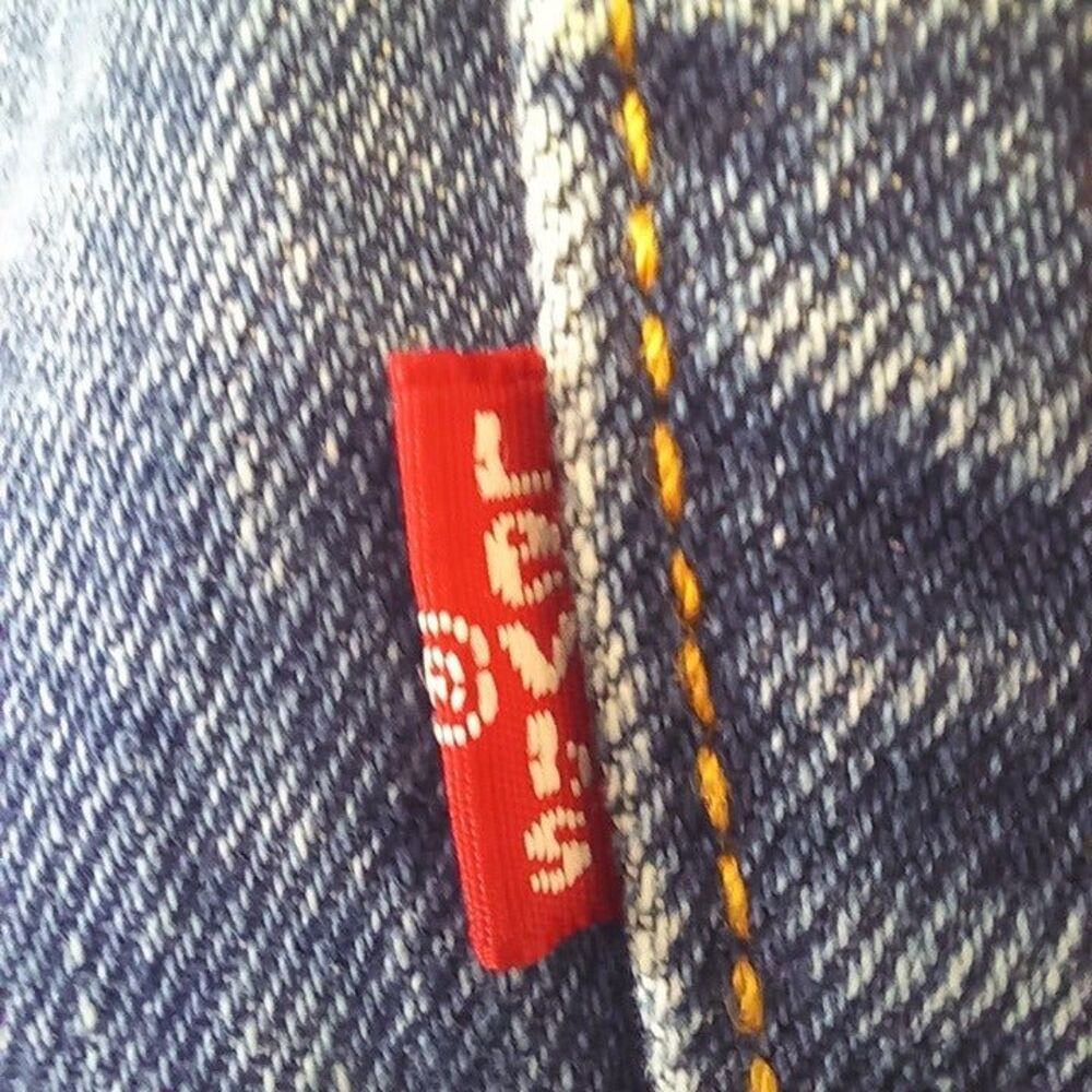 Levis 550 Relaxed Fit Straight Leg Jeans-Size 42x32-Stonewash-Red Tab-Classic - Picture 7 of 10